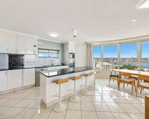 3-bedroom-maroochydore-accommodation-11