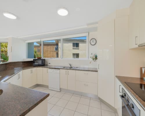 3-bedroom-maroochydore-accommodation-uni14-06